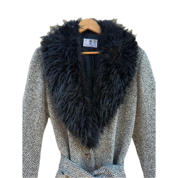 OLIVER Tweed Faux Fur Collar Belted Long Coat Women Black White Herringbone - Picture 6 of 7
